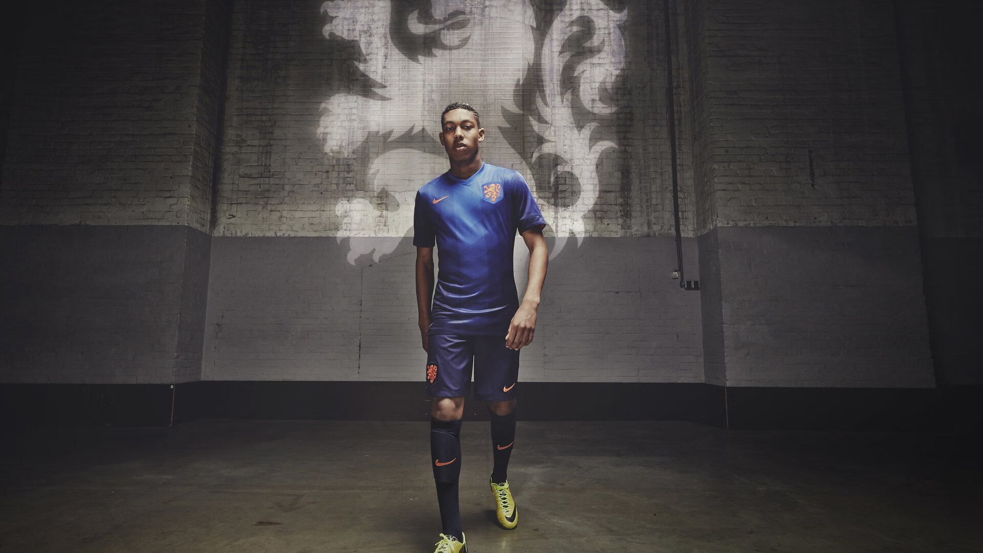 开云体育官方app-是否应开设足球家庭教育指导平台，足球训练对学生和家长的要求